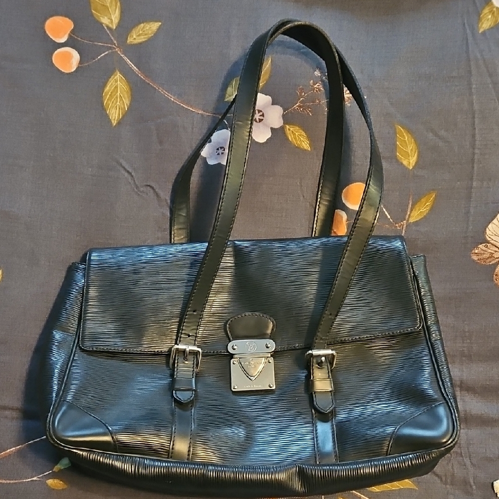Louis Vuitton Black Epi Segur MM